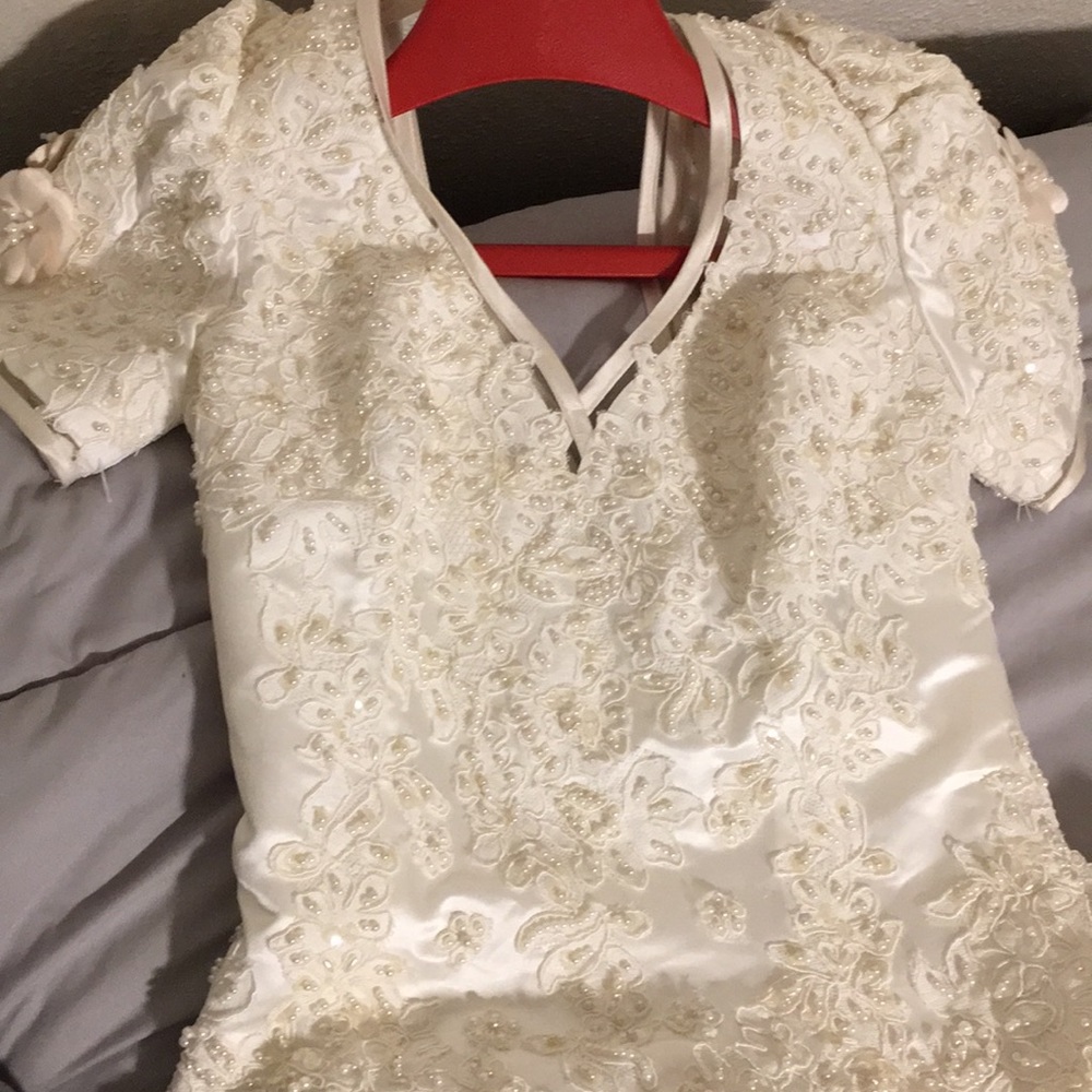 Wedding dress